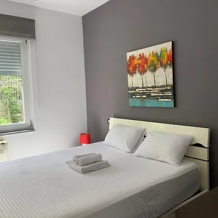 Hill Tirana Appartement Selitë e Vogël
