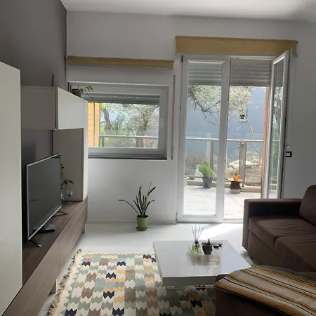 Hill Tirana Apartment
