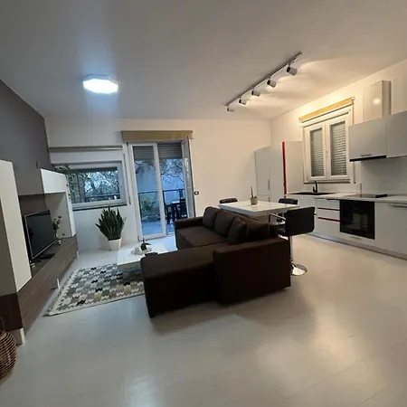 Appartement Hill Tirana Selitë e Vogël