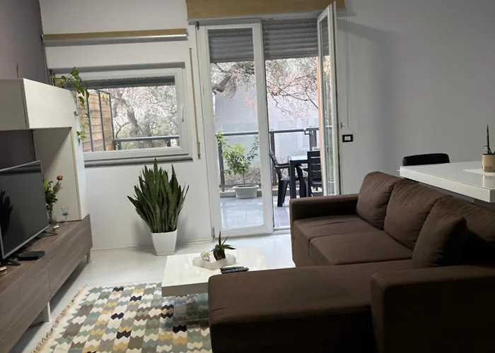 Hill Tirana Appartement Selitë e Vogël