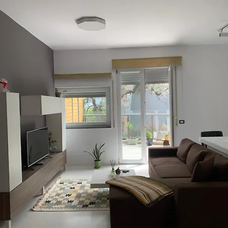 Hill Tirana Selitë e Vogël